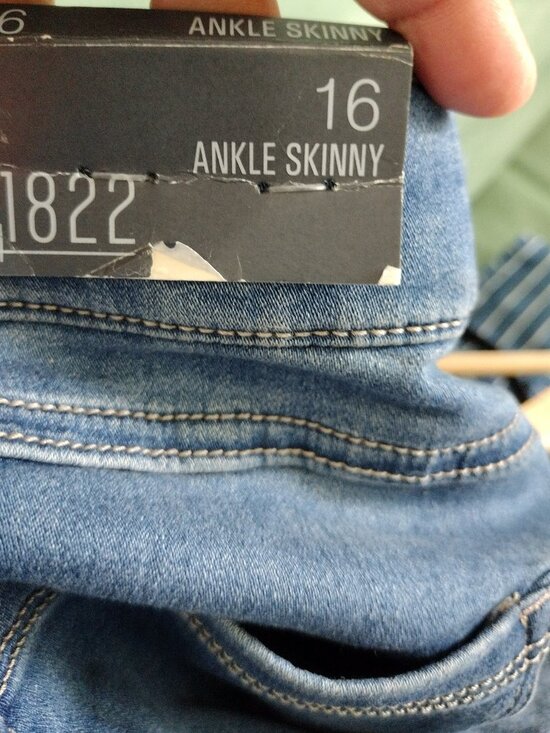 1822 Denim Size 16 Ankle Skinny Jeans NWT No Gap Waistband Stretch Mid Wash - Picture 9 of 10